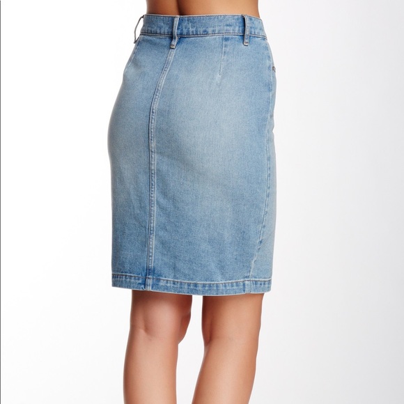 Merose and the Market Front Button Denim Skirt - Picture 3 of 6
